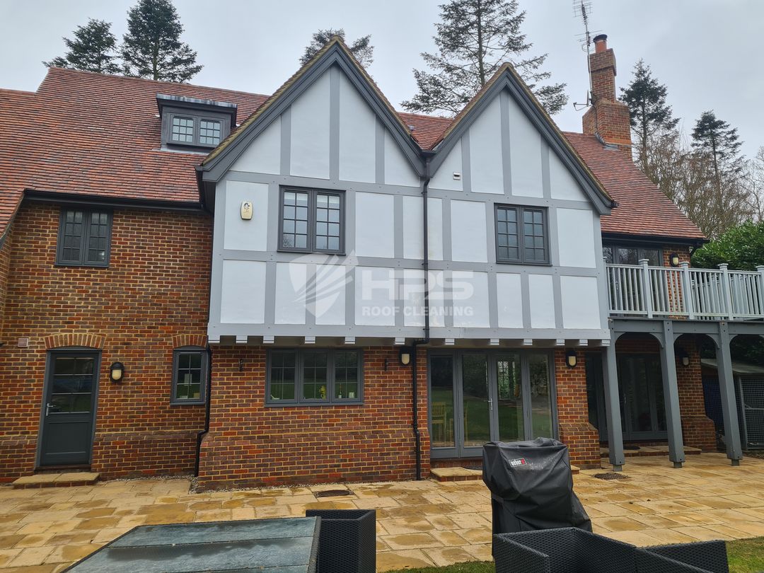 Render and roof clean Essex After